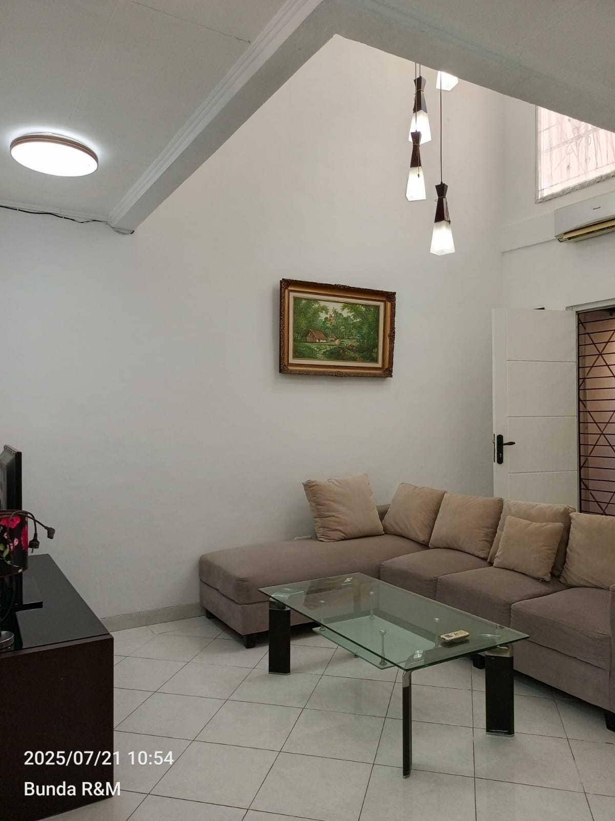 Rumah Disewakan di Cluster Meadow Green Lippo Cikarang